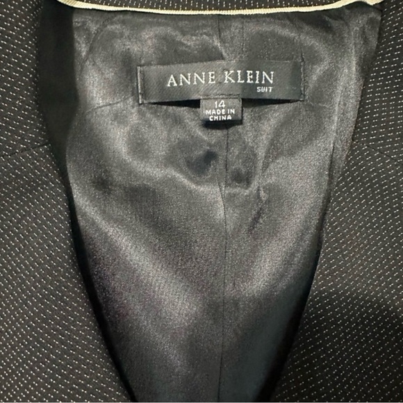 Anne Klein Black Ruffled Blazer - Picture 7 of 8